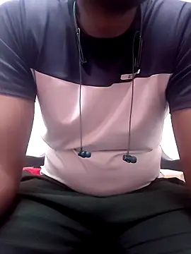 akshaybaroda online show from November 29, 2025, 7:03 pm