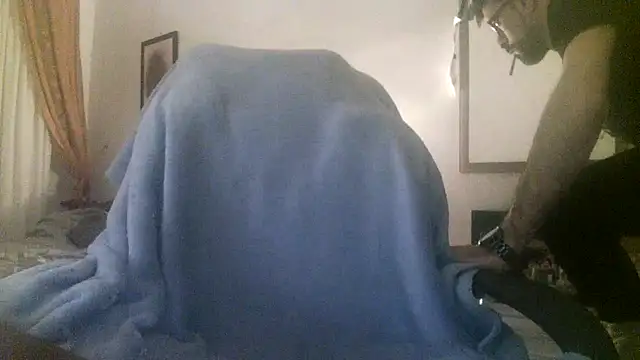 Snapshot of Patrickhound chatting on December 1, 2025, 12:44 am Patrickhound online show from December 1, 2025, 12:44 am