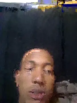 EmiroAndr3S online show from October 5, 2025, 9:16 pm