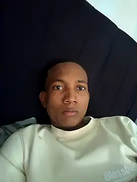 EmiroAndr3S online show from January 6, 2026, 6:45 pm