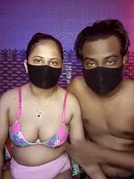 Hot Nila online show from June 3, 2026, 2:56 am