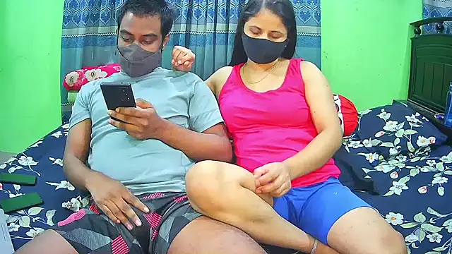 Hot Nila online show from November 24, 2025, 3:06 am