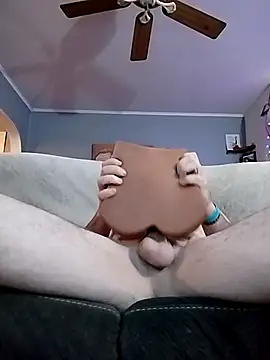 Snapshot of douchydan42 chatting on November 25, 2025, 6:14 am douchydan42 online show from November 25, 2025, 6:14 am