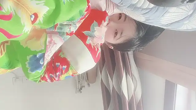 Koi-Serenac online show from February 21, 2025, 3:56 am