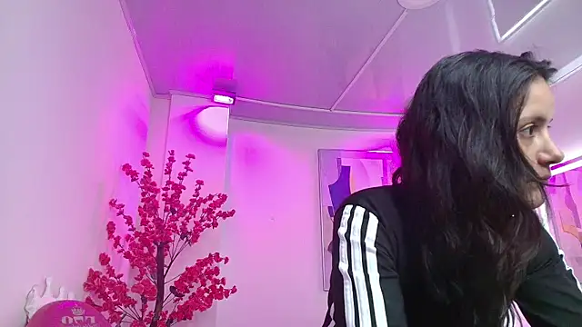 Arianna sweeet online show from September 20, 2025, 3:33 am