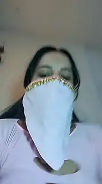 lucianamorales online show from January 25, 2025, 5:51 pm