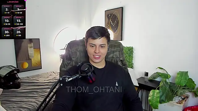 Snapshot of Thom_Ohtani chatting on February 28, 2026, 7:13 pm Thom Ohtani online show from February 28, 2026, 7:13 pm