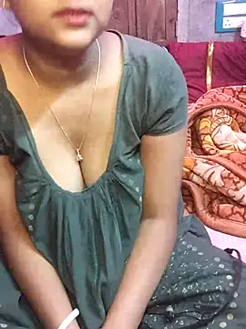 Snapshot of nikitacute23 chatting on March 1, 2025, 10:45 am nikitacute23 online show from March 1, 2025, 10:45 am