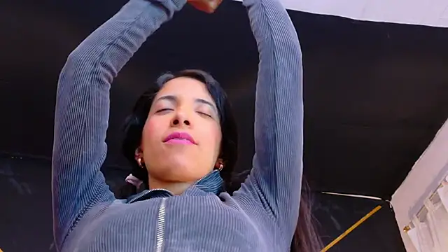 Snapshot of amabel_zambrano chatting on January 7, 2026, 10:42 am amabel zambrano online show from January 7, 2026, 10:42 am