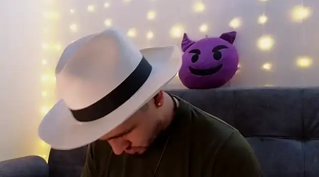 Snapshot of Dante_Bones chatting on February 16, 2025, 1:25 am Dante Bones online show from February 16, 2025, 1:25 am