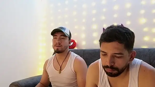 Snapshot of ErickBrant chatting on February 23, 2025, 3:45 am ErickBrant online show from February 23, 2025, 3:45 am