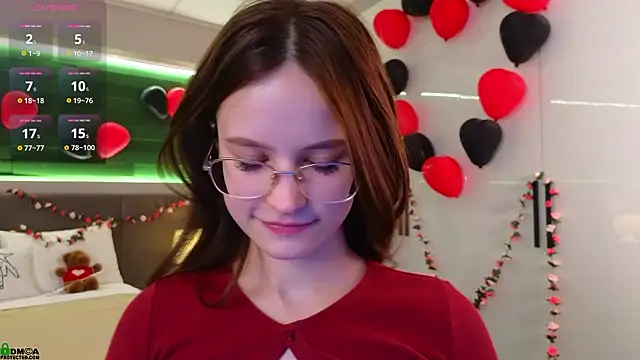 Rina Red online show from February 18, 2026, 1:47 am