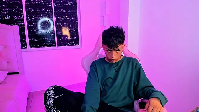 Snapshot of angelyoung18 chatting on February 27, 2025, 7:26 pm angelyoung18 online show from February 27, 2025, 7:26 pm