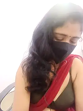 Lucky-Deepthi online show from December 14, 2025, 10:37 pm