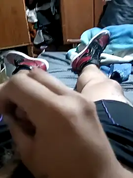 calenturient online show from April 21, 2026, 2:03 am