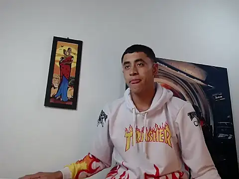 Cris steban1 online show from February 13, 2026, 3:06 am