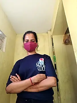 Snapshot of Pooja_cut chatting on October 11, 2025, 2:45 am Pooja cut online show from October 11, 2025, 2:45 am