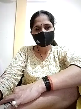 Snapshot of priyancyfun chatting on March 19, 2025, 9:27 pm priyancyfun online show from March 19, 2025, 9:27 pm