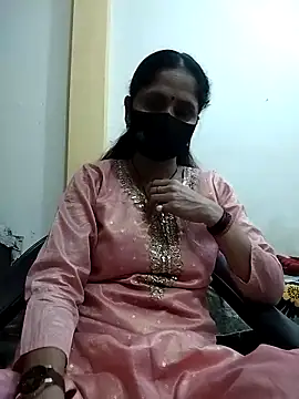 Snapshot of priyancyfun chatting on March 8, 2025, 3:35 pm priyancyfun online show from March 8, 2025, 3:35 pm