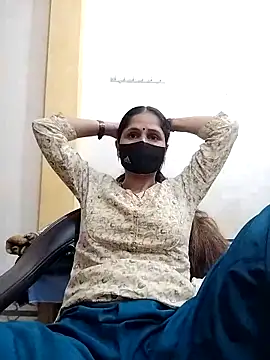 Snapshot of priyancyfun chatting on March 13, 2025, 2:01 pm priyancyfun online show from March 13, 2025, 2:01 pm