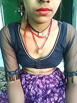 Snapshot of Amaya_Bajwa chatting on March 18, 2025, 6:39 am Amaya Bajwa online show from March 18, 2025, 6:39 am