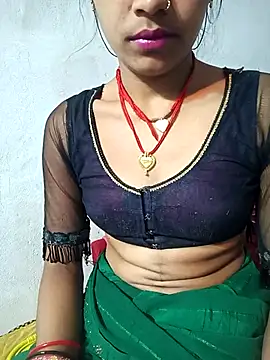 Snapshot of Amaya_Bajwa chatting on March 6, 2025, 2:51 pm Amaya Bajwa online show from March 6, 2025, 2:51 pm