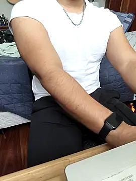 pitorico bb online show from November 30, 2025, 4:52 pm