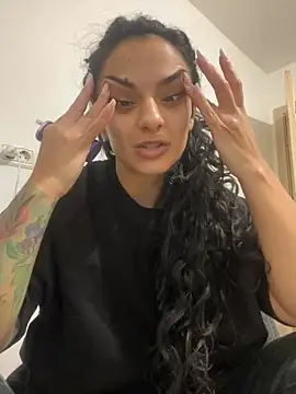 NNNoire online show from September 26, 2025, 10:44 am