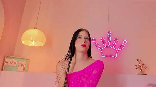 sara  jones gh online show from February 22, 2026, 3:02 pm