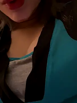 Maya mimi online show from December 22, 2025, 1:11 pm