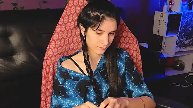 Snapshot of Hyeon_Jin chatting on February 13, 2025, 4:43 am Hyeon Jin online show from February 13, 2025, 4:43 am