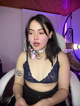 Snapshot of Camila_pinkk chatting on April 30, 2026, 1:29 pm Camila pinkk online show from April 30, 2026, 1:29 pm
