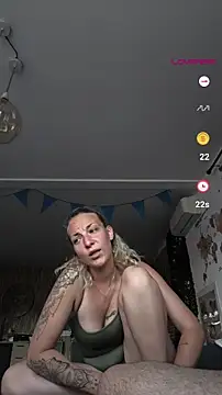 thefrenchkiss25 online show from April 26, 2026, 6:16 pm