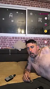 thefrenchkiss25 online show from April 13, 2026, 6:34 pm