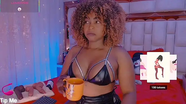 Snapshot of Aliana_Ross chatting on March 3, 2026, 8:32 am Aliana Ross online show from March 3, 2026, 8:32 am