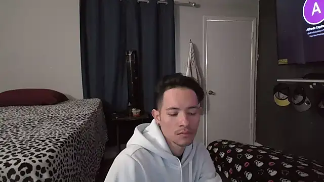 azzel19 online show from January 19, 2025, 11:10 pm