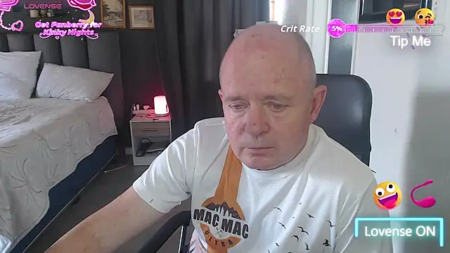 boeslaboes1 online show from April 4, 2026, 10:44 am