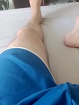 curtindo-muito82 online show from March 20, 2025, 5:04 pm