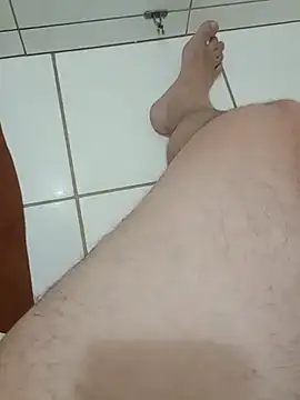 curtindo-muito82 online show from March 13, 2025, 11:16 pm