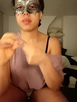 h4cDesy online show from January 22, 2025, 8:49 pm