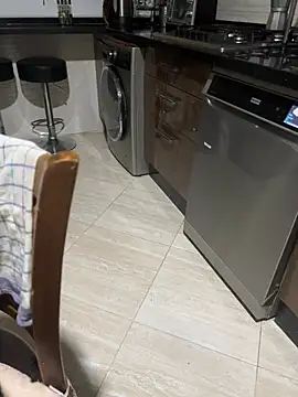 Snapshot of medami chatting on January 6, 2025, 1:09 am medami online show from January 6, 2025, 1:09 am