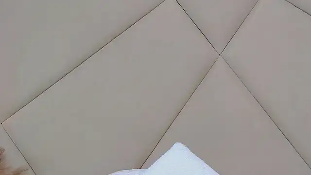 RubyLuxee online show from March 12, 2025, 6:07 am