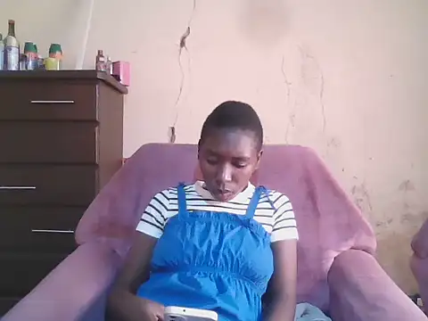 Hotdaily04 online show from June 3, 2026, 7:42 am
