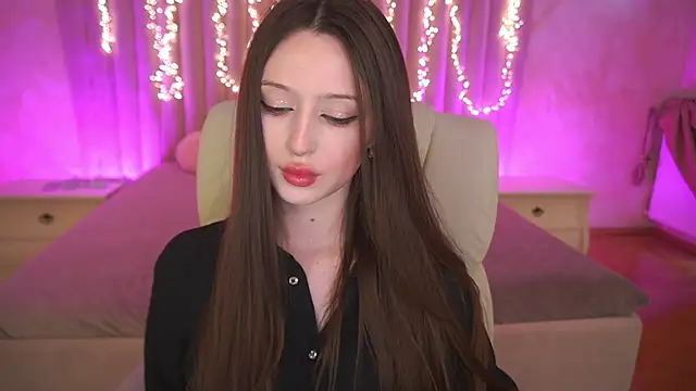 Snapshot of Marmeladkaaa chatting on February 3, 2026, 2:33 pm Marmeladkaaa online show from February 3, 2026, 2:33 pm