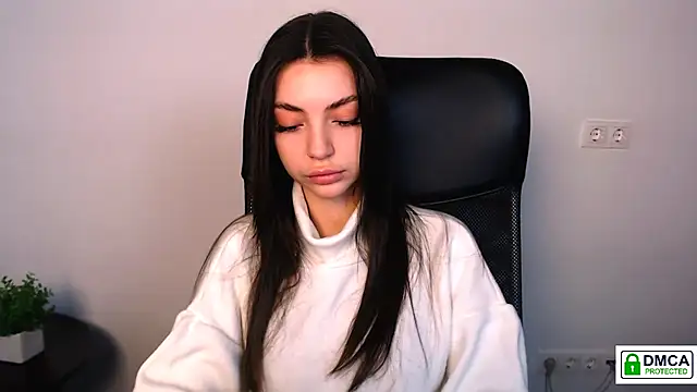 Lexi Jous online show from November 18, 2025, 12:41 pm