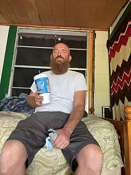 32XRedBeard online show from April 8, 2026, 9:38 pm