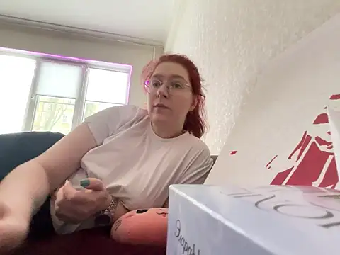 LesyaOxi online show from February 12, 2025, 11:07 am