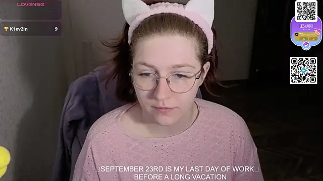 LesyaOxi online show from September 19, 2025, 8:40 am