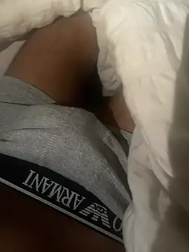 mdnn77 online show from February 21, 2025, 1:00 am