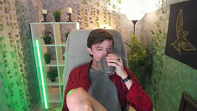 John Weasley online show from November 16, 2025, 12:54 pm